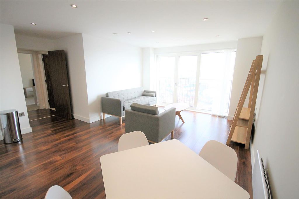 Property photo 3 of 13 1707Riv2.Jpg