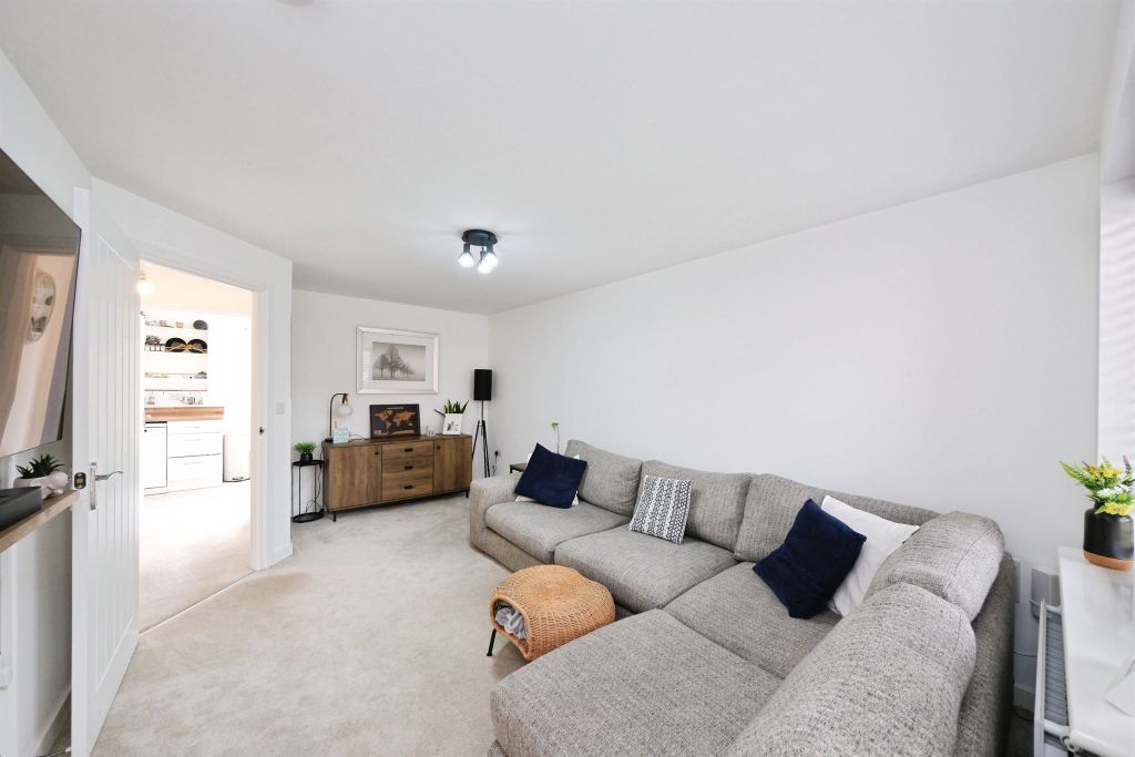 Property photo 2 of 20