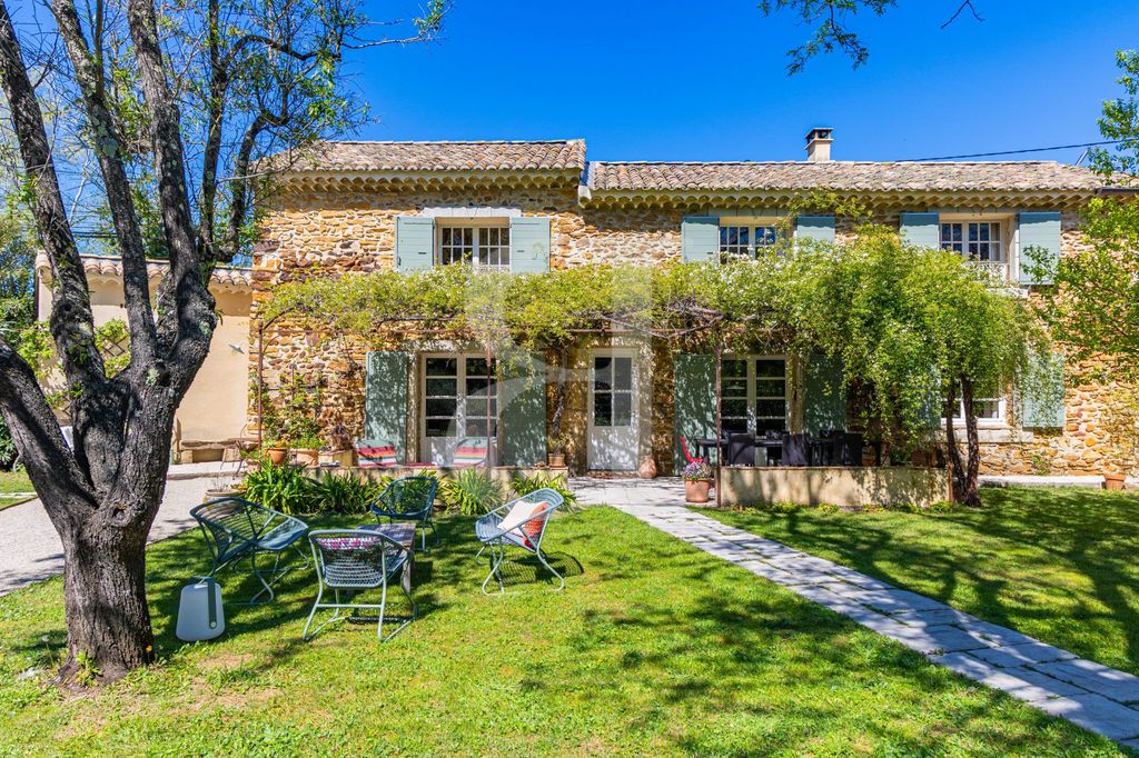Property photo 1 of 32