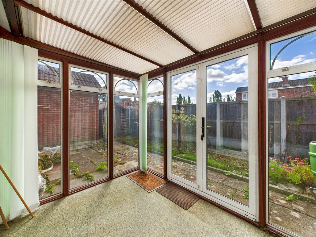 Property photo 2 of 12 2 - Conservatory