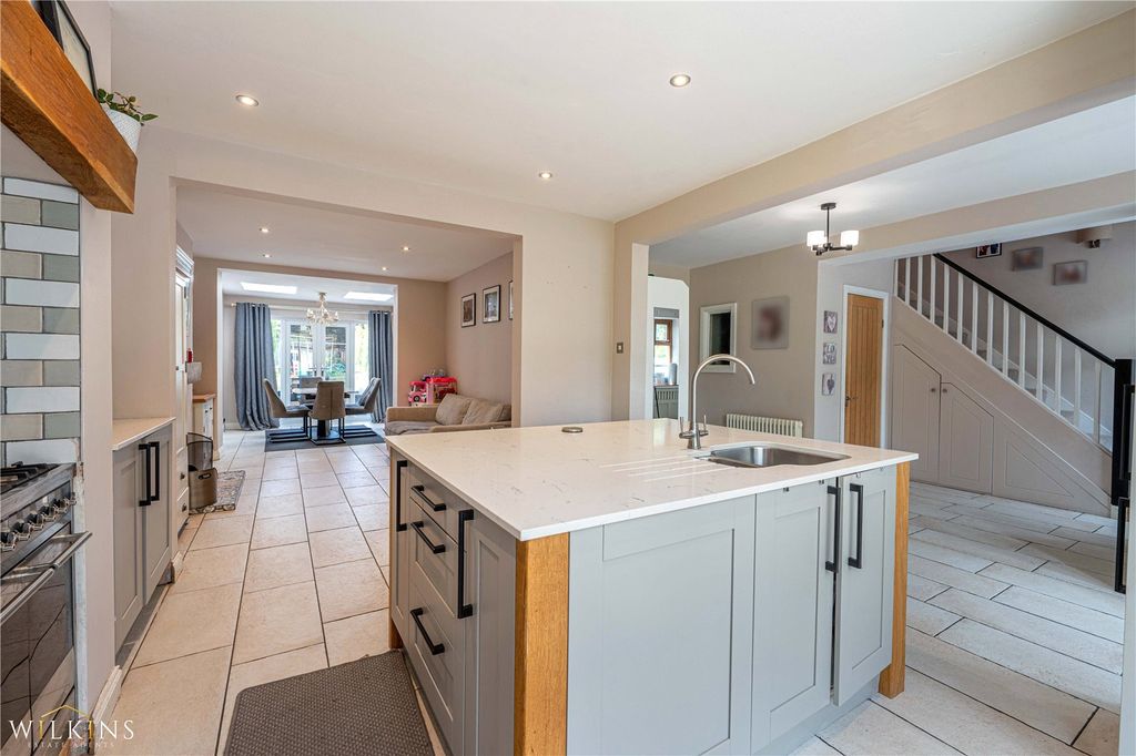 Property photo 2 of 35 Picture No. 09
