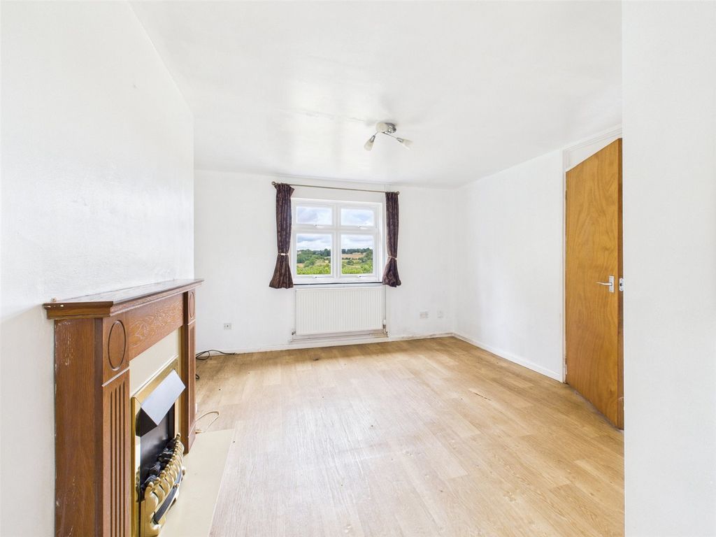 Property photo 2 of 14 Picture No. 11
