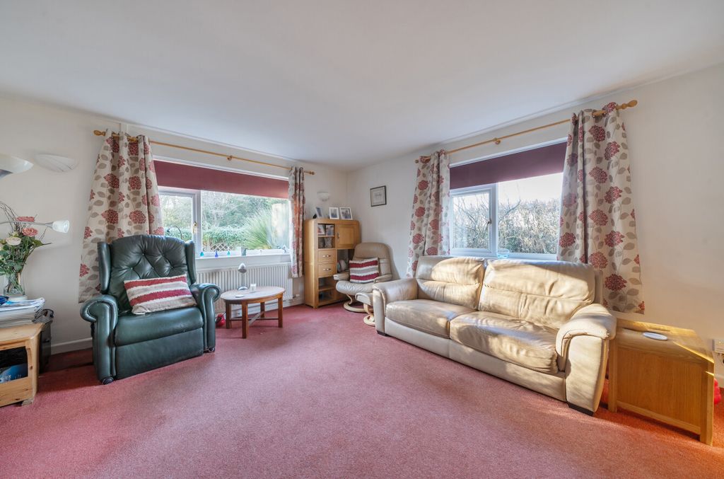 Property photo 3 of 34 1397857-20-69678d...