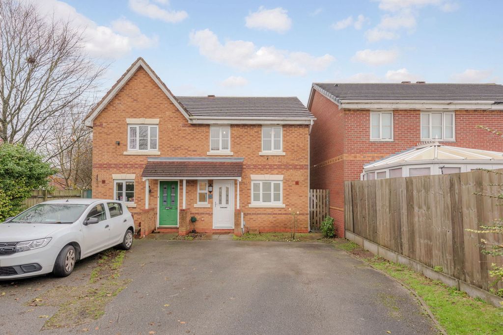 Property photo 2 of 22