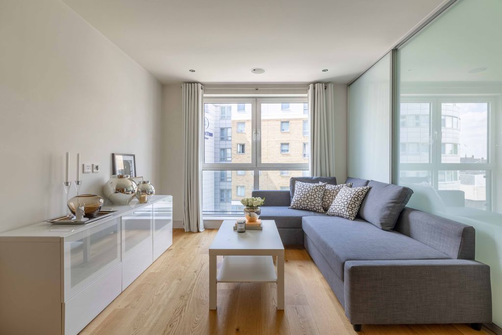 Property photo 2 of 9 Picture 2