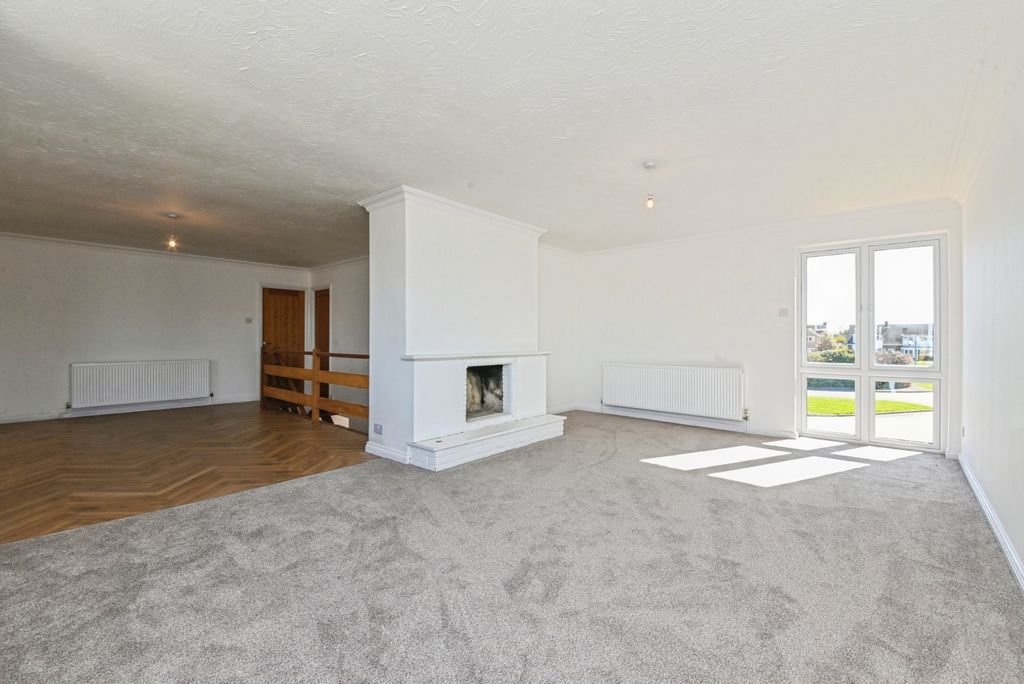 Property photo 2 of 30 Living Room