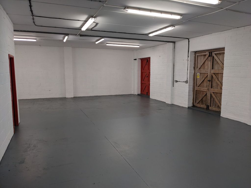 Property photo 3 of 8