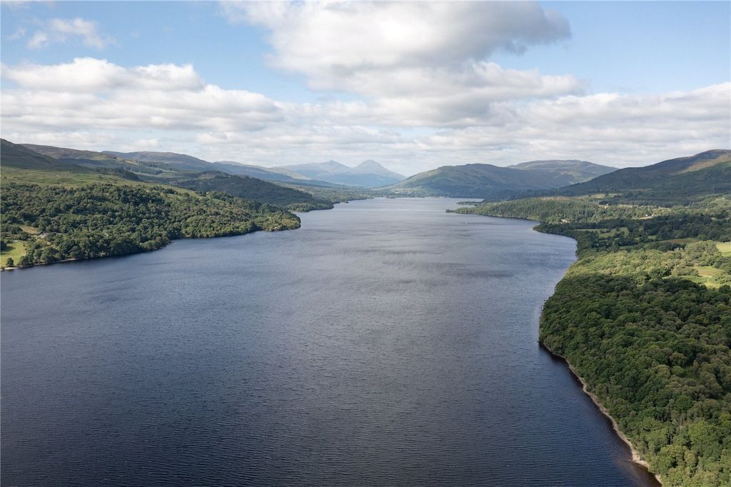 Property photo 2 of 14 Situation - Loch Tay