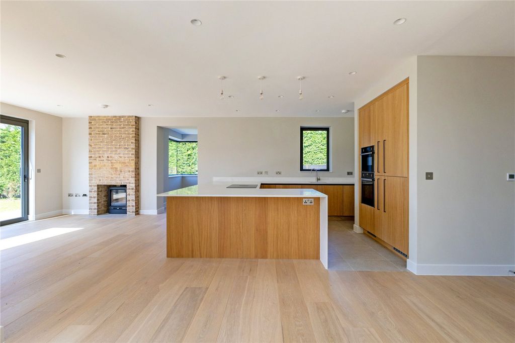 Property photo 2 of 16 Kitchen