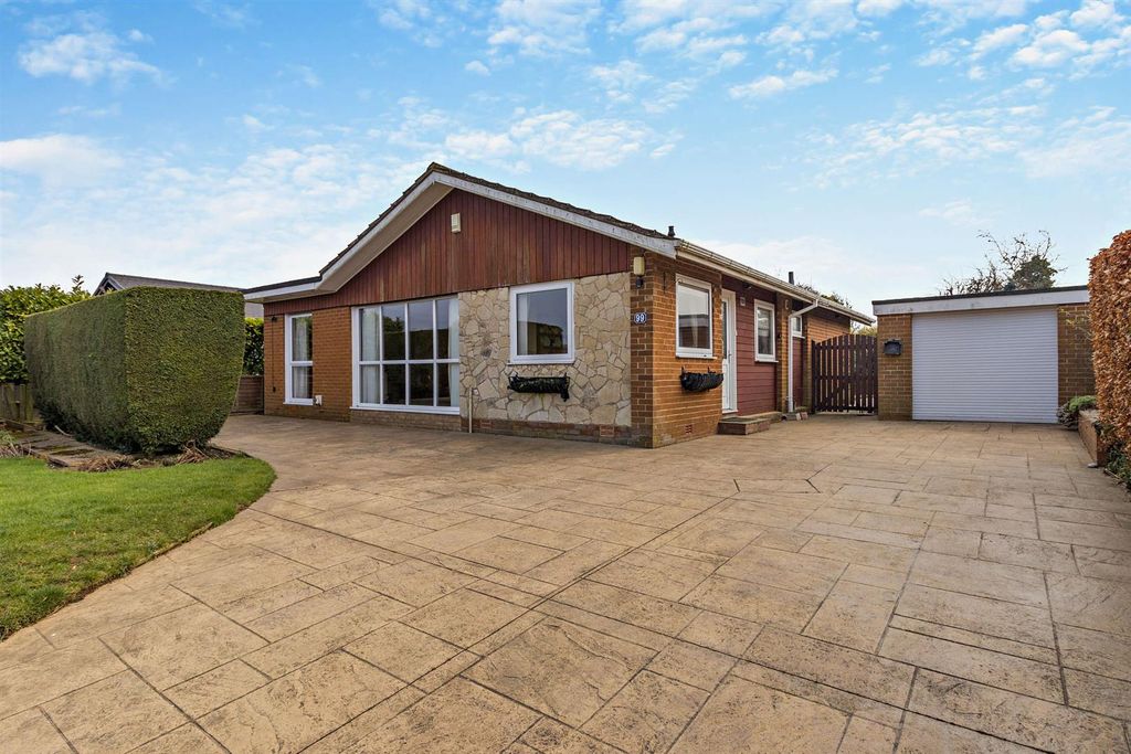 Property photo 1 of 28