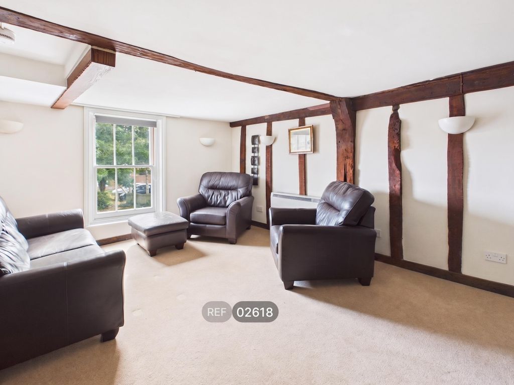 Property photo 3 of 19 Living Room
