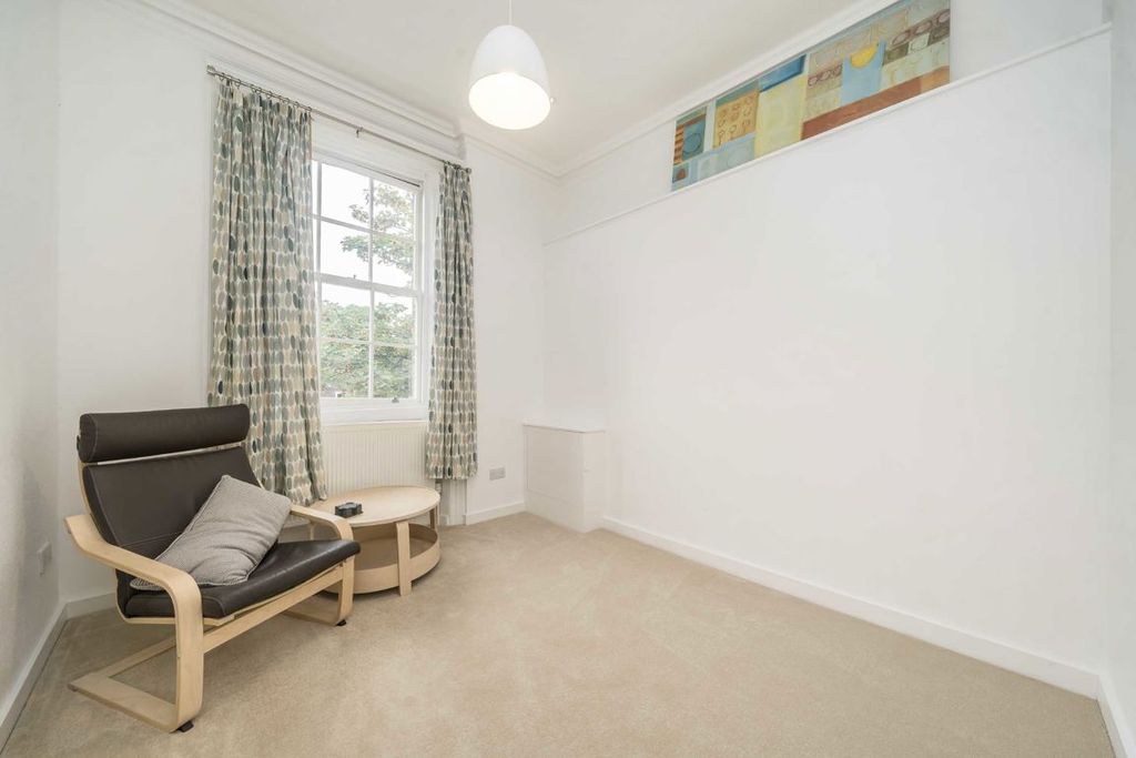 Property photo 3 of 7