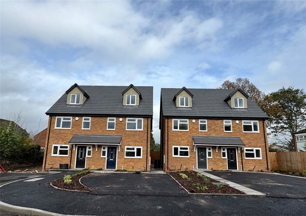 Property photo 1 of 21 Picture No. 12