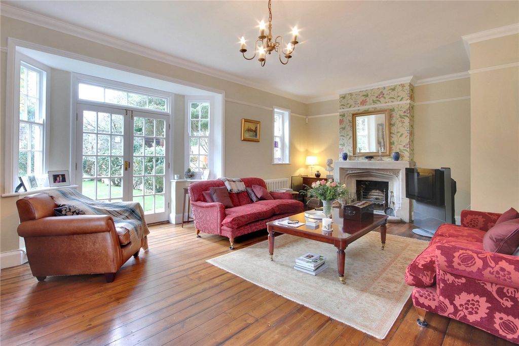 Property photo 2 of 34 Picture No. 87