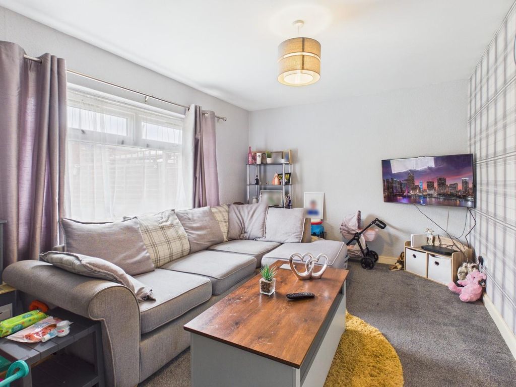 Property photo 3 of 9 Cam04899G0-Pr0308-Still007.Jpg