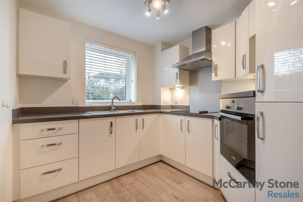 Property photo 3 of 15 8673017-Interior09.Jpg