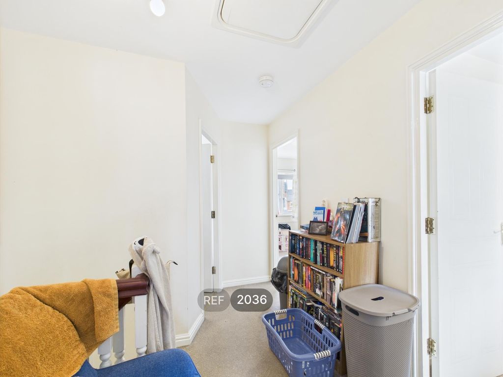 Property photo 3 of 20 Hallway