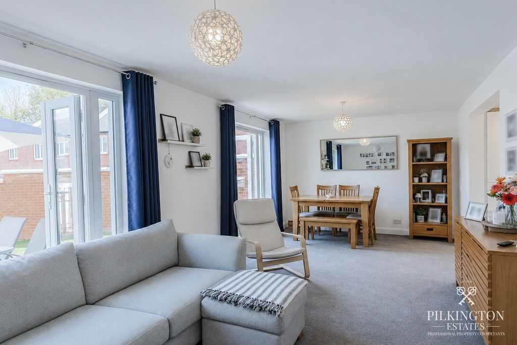 Property photo 3 of 18 5291343