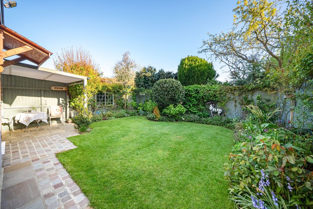 Property photo 2 of 16