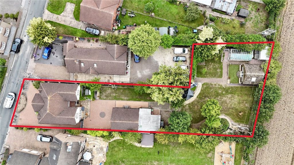 Property photo 2 of 44 Picture No. 02