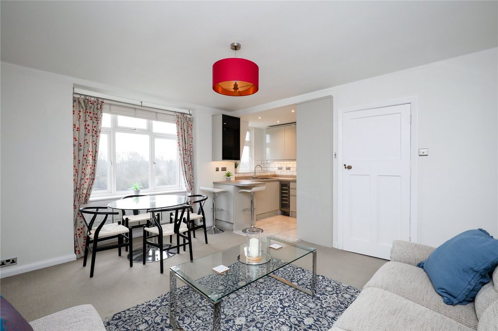 Property photo 3 of 14 Picture No. 12