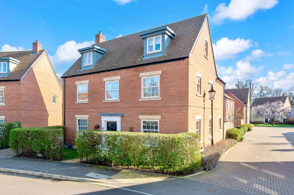 Property photo 1 of 23