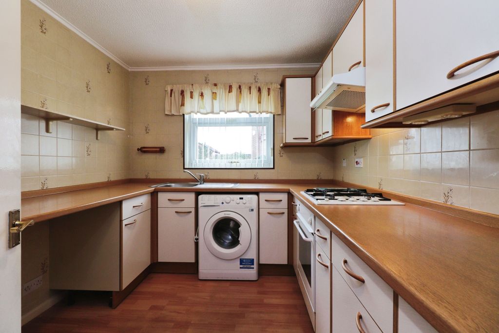 Property photo 3 of 15