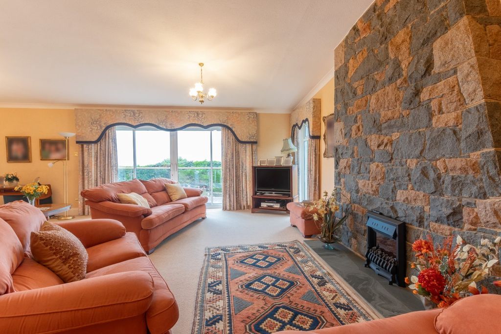 Additional image 8 of 4 bed bungalow for saleRue Charlotte, Fort George, St. Peter Port, Guernsey GY1