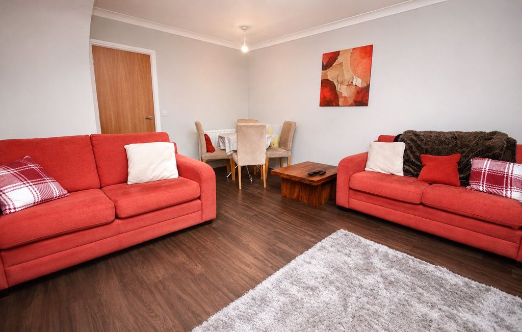 Property photo 3 of 11 Picture No. 23
