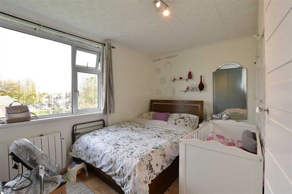 Property photo 1 of 7 Bedroom 1