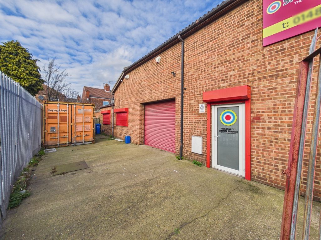 Property photo 2 of 12 Photo 2