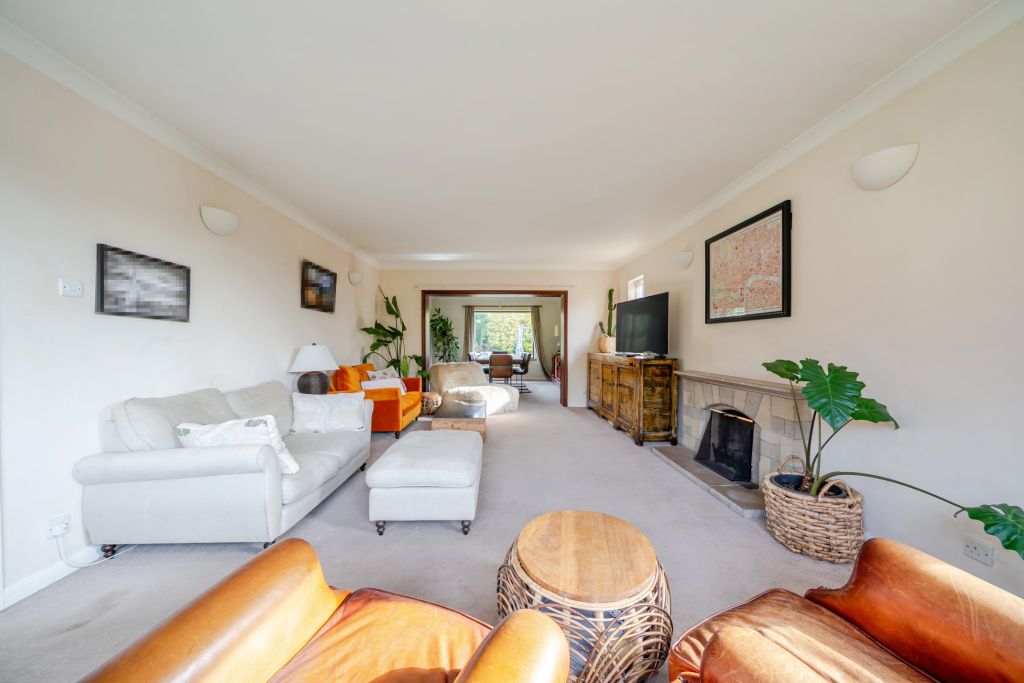 Property photo 3 of 26