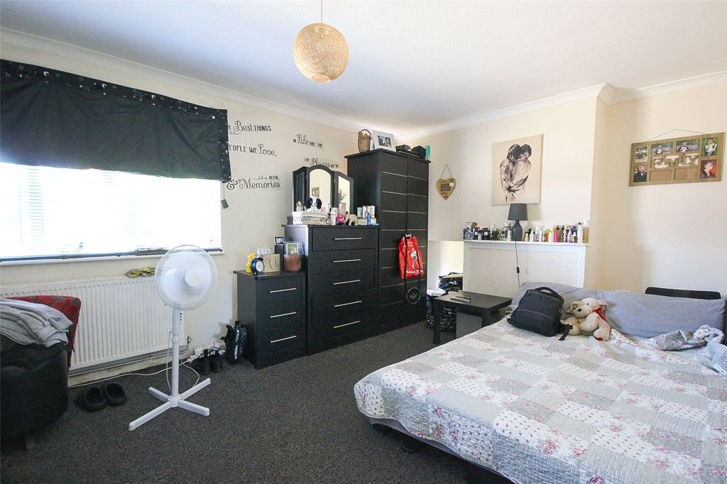 Property photo 3 of 9 Picture No. 06