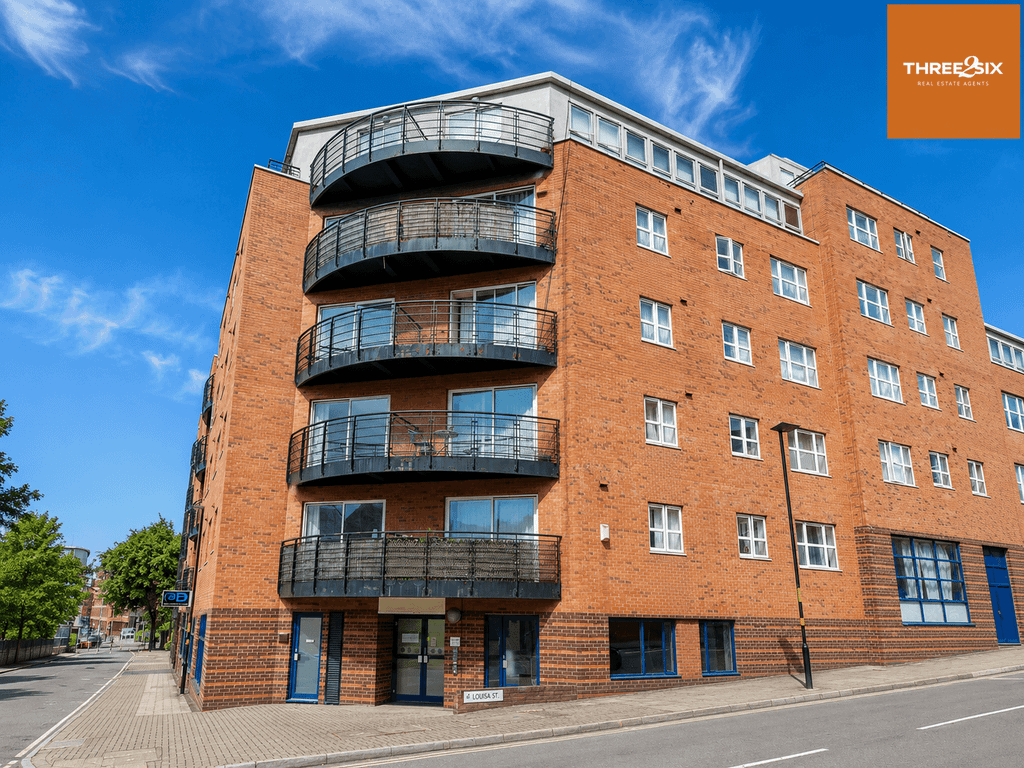 Property photo 1 of 10 Furnished One Bed With Wrap-Around Balcony Near Brindleyplace