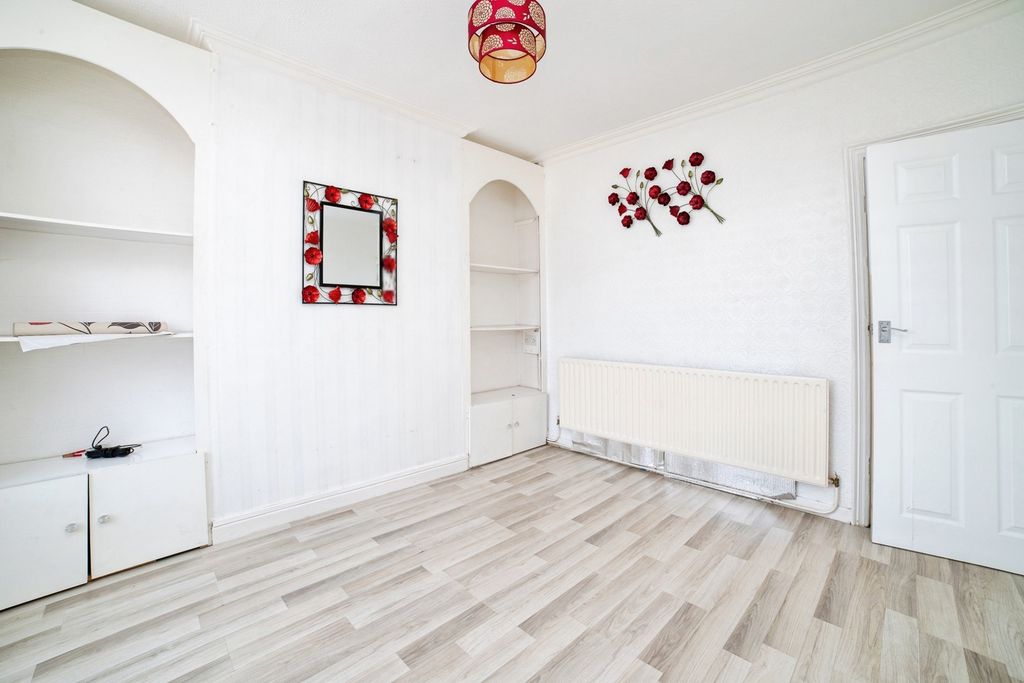 Property photo 2 of 17 Pbox-Img.Jpg
