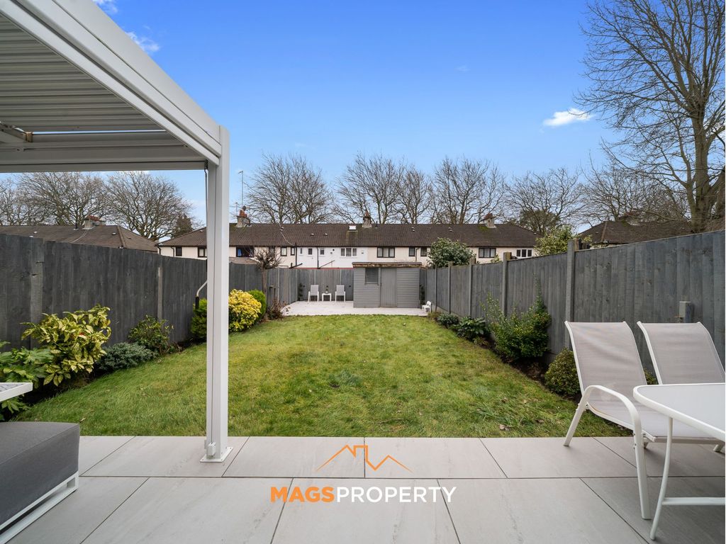 Property photo 3 of 31