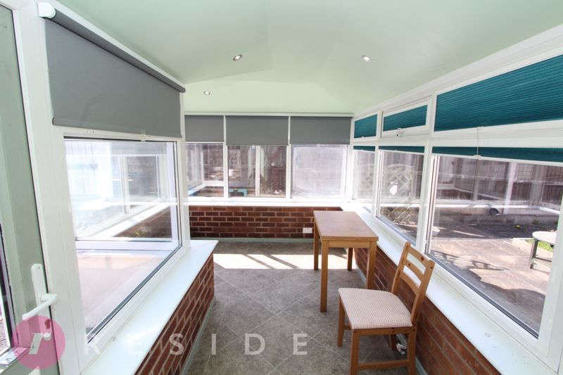 Property photo 3 of 16 Conservatory