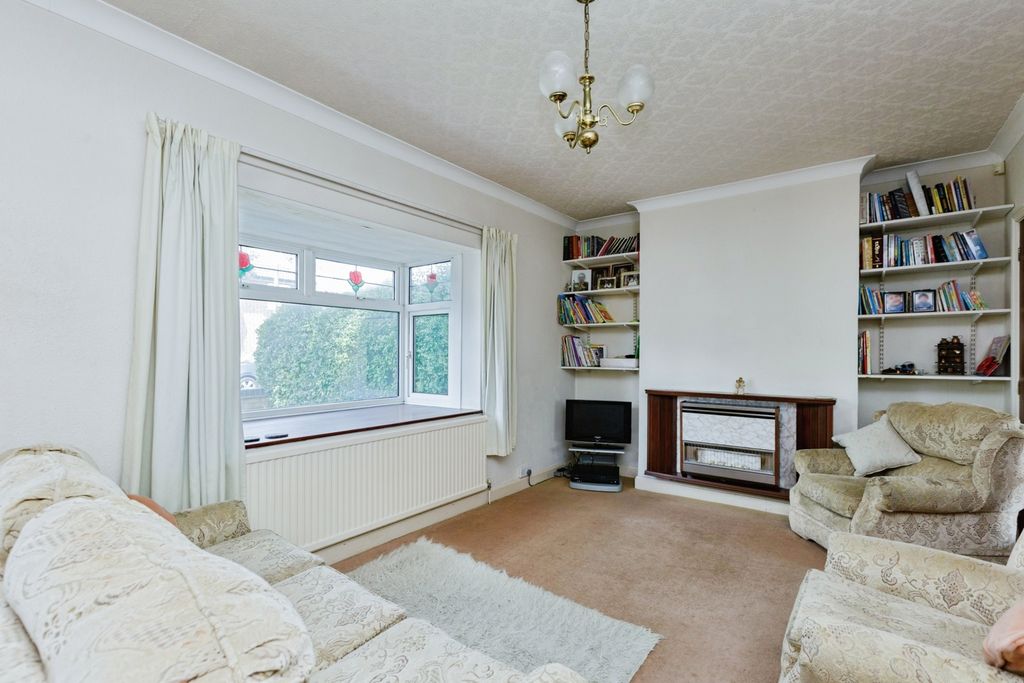 Property photo 2 of 13 Photo