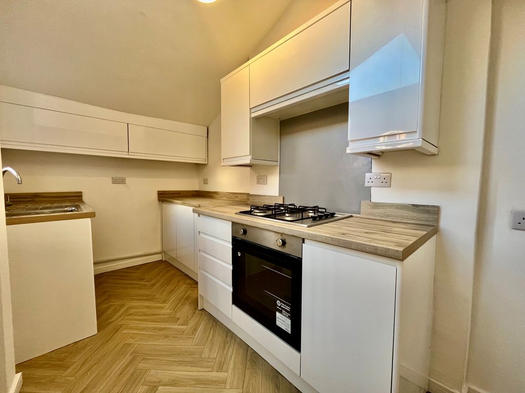 Property photo 3 of 9 Image