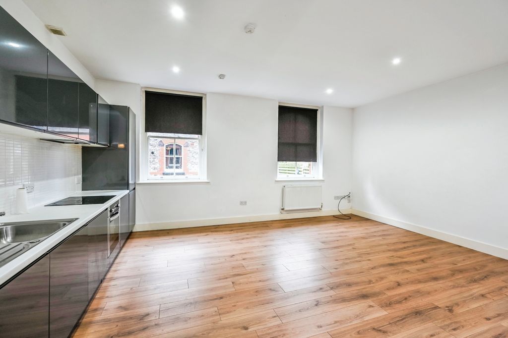 Property photo 3 of 17 Photography