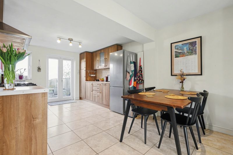 Property photo 2 of 15 Kitchen Dining