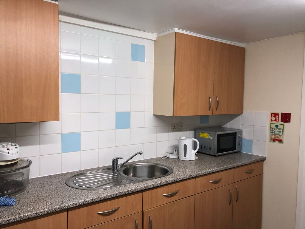 Property photo 2 of 5