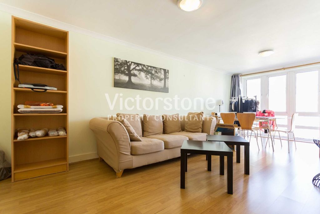 Property photo 1 of 8 1925673