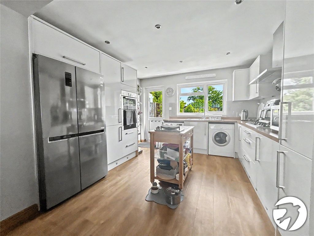 Property photo 1 of 31 Picture No. 09