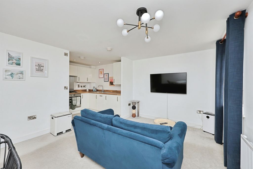 Property photo 2 of 12