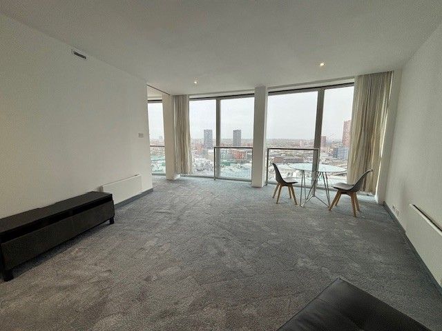 Property photo 2 of 9 1009 8