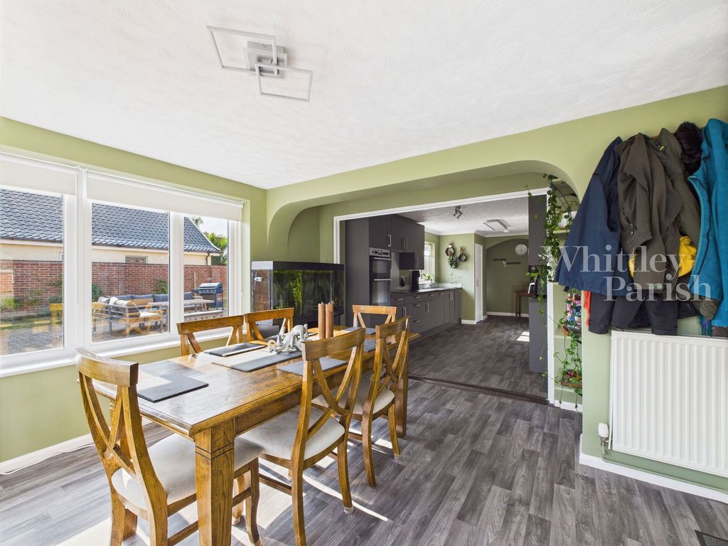 Property photo 2 of 30