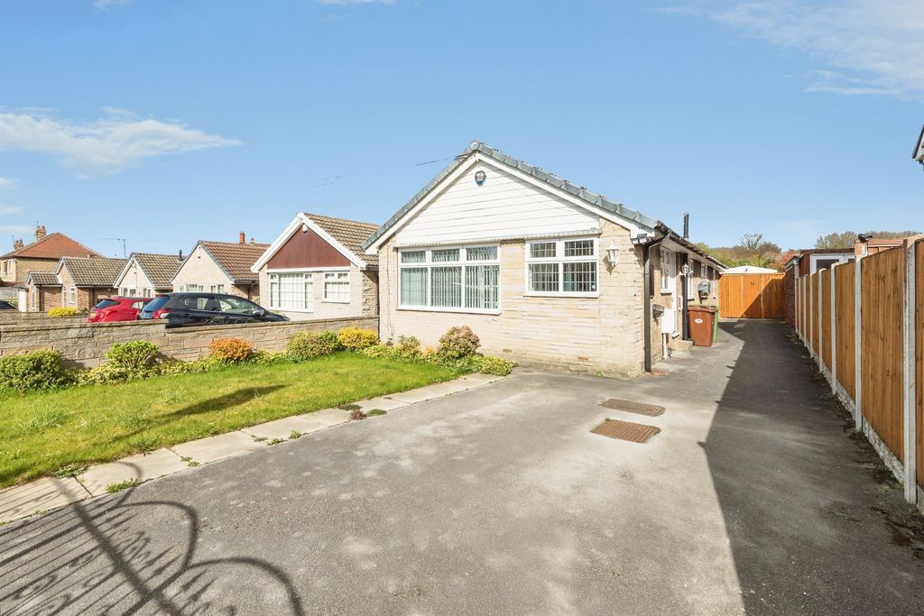 Property photo 1 of 16