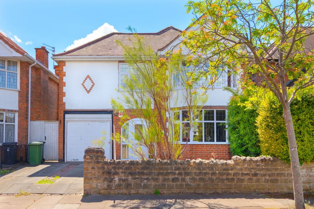 Property photo 1 of 15 Front View