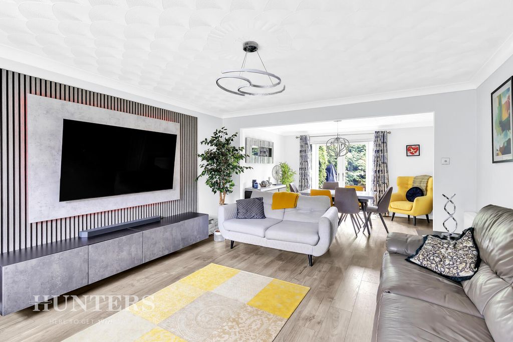 Property photo 2 of 28 Living Room